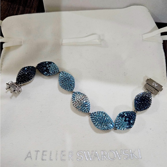 Beautiful blue Swarovski atelier crystal bracelet